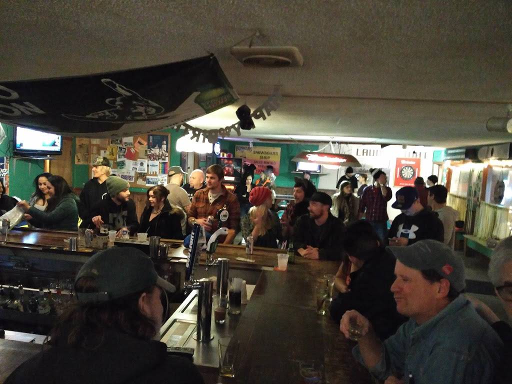 Dover Bar & Grill | restaurant | 319 VT-100, West Dover, VT 05356, USA | 8024642689 OR +1 802-464-2689