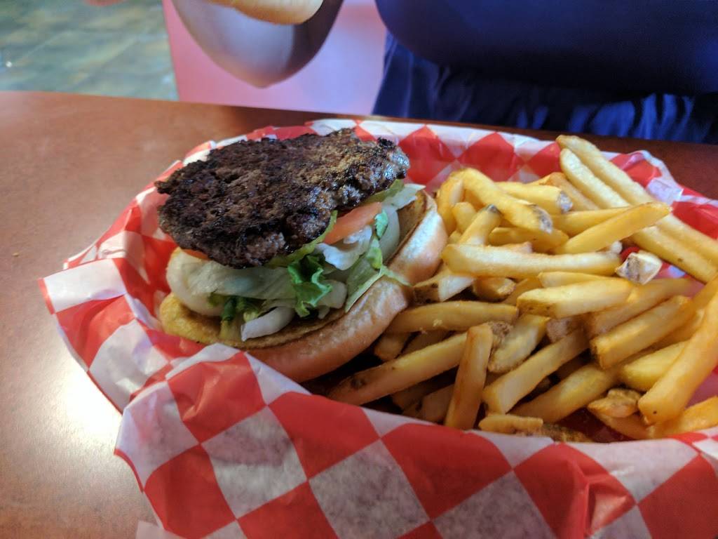 Burger Shoppe | restaurant | 501 OK-70E, Kingston, OK 73439, USA | 5805644088 OR +1 580-564-4088