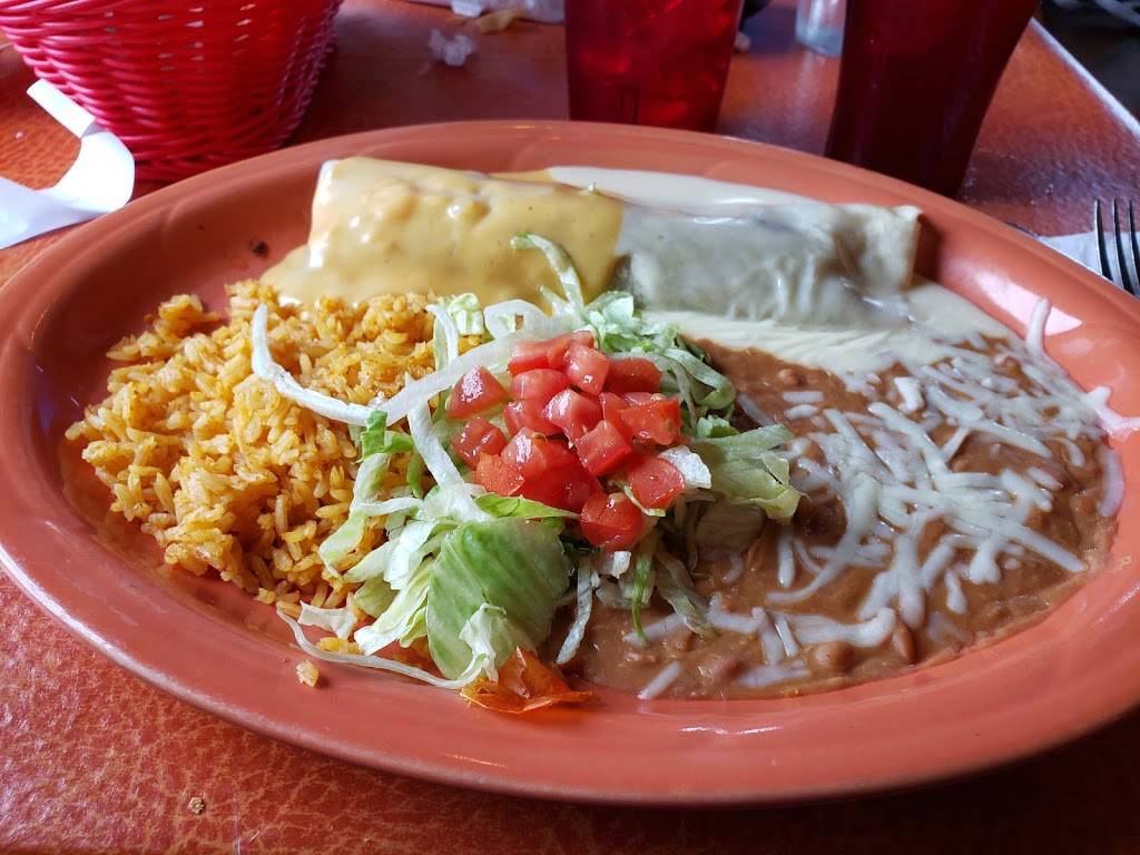 Acambaro Mexican Restaurant | restaurant | 505 Plaza Dr, Monett, MO 65708, USA | 4173548408 OR +1 417-354-8408