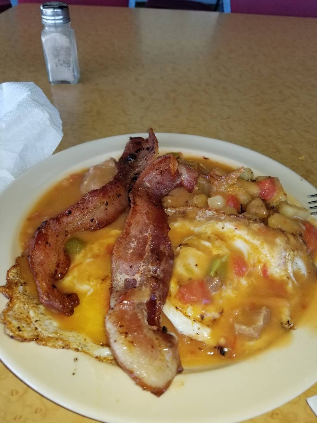 Luceros & Sons Restaurant | restaurant | 5201 N Pecos St, Denver, CO 80221, USA | 3034585364 OR +1 303-458-5364