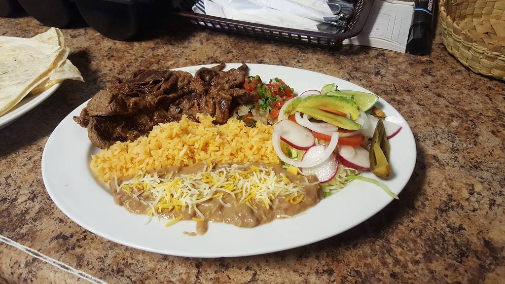 El Pulgarcito | restaurant | 624 E Prater Way, Sparks, NV 89431, USA | 7753319077 OR +1 775-331-9077