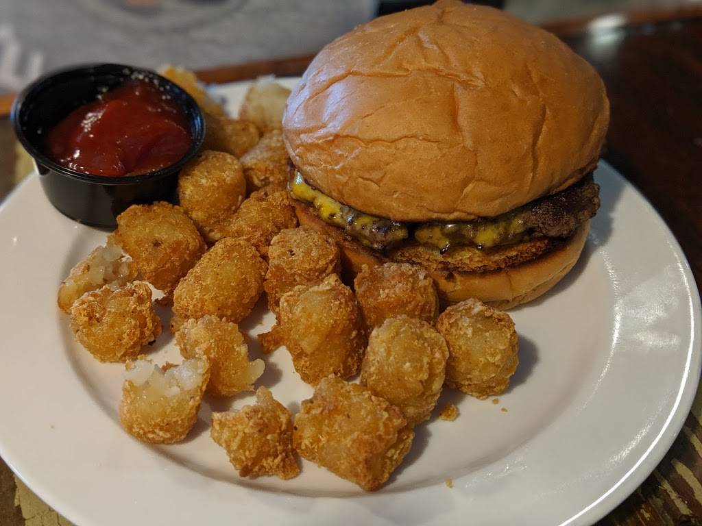 Willy McCoys | restaurant | 320 Pioneer Trail, Chaska, MN 55318, USA | 9525009645 OR +1 952-500-9645