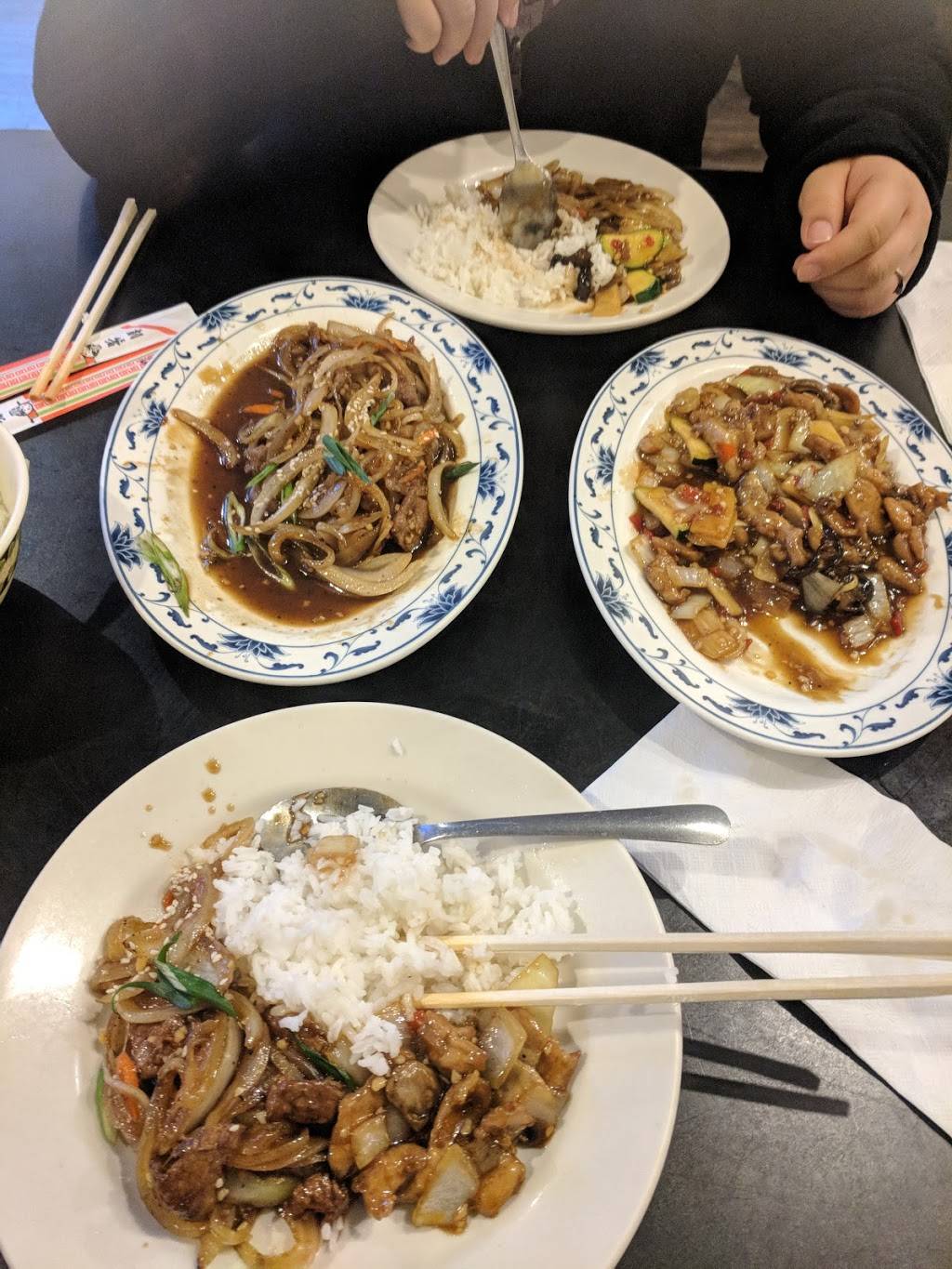 Huapei Restaurant | restaurant | 401 E Mt Hope Ave, Lansing, MI 48910, USA | 5174840846 OR +1 517-484-0846