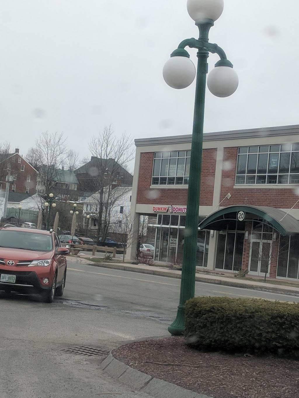 Dunkin | bakery | 20 S Main St, Newport, NH 03773, USA | 6038655159 OR +1 603-865-5159