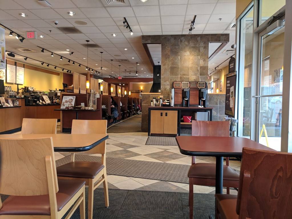 Panera Bread | cafe | 1711 N Richmond Rd, McHenry, IL 60050, USA | 8153852991 OR +1 815-385-2991