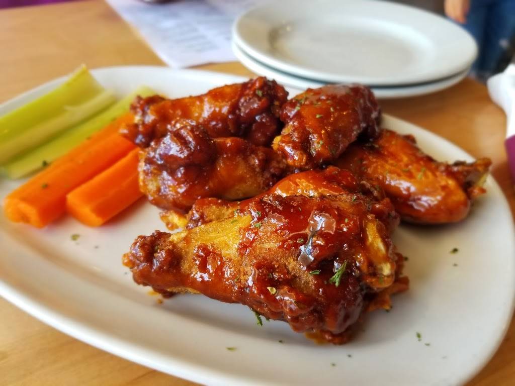 Catch Table & Tap | restaurant | 500 E 81st Ave, Merrillville, IN 46410, USA | 2195254076 OR +1 219-525-4076