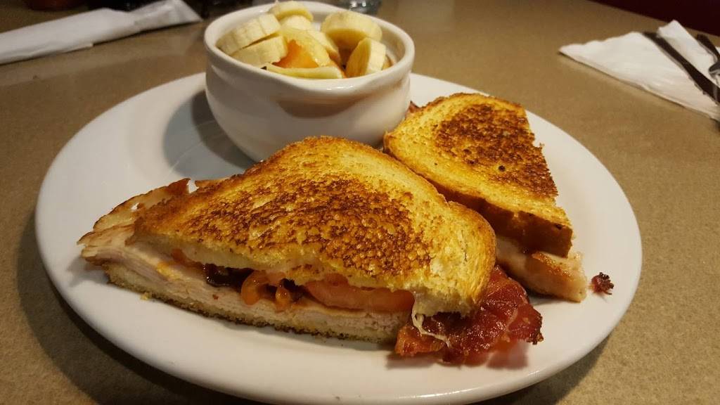 Dennys | restaurant | 1245 University Ave, Riverside, CA 92507, USA | 9516846171 OR +1 951-684-6171