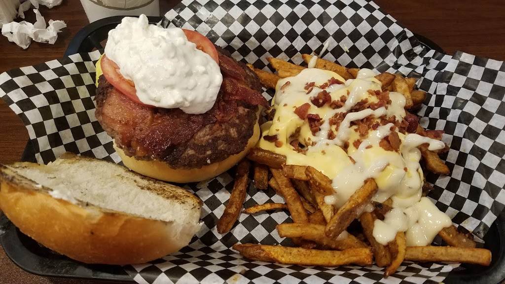 Outlaws Burger Barn & Creamery | restaurant | 1370 S Main Rd, Vineland, NJ 08360, USA | 8566915438 OR +1 856-691-5438