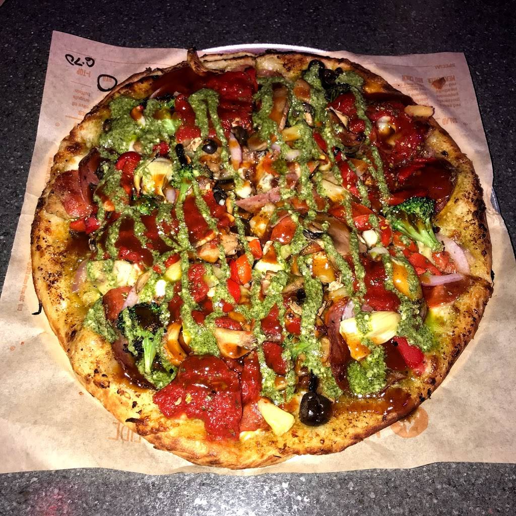 Blaze Pizza | meal takeaway | 40 Sargent Dr, New Haven, CT 06511, USA | 2032838116 OR +1 203-283-8116