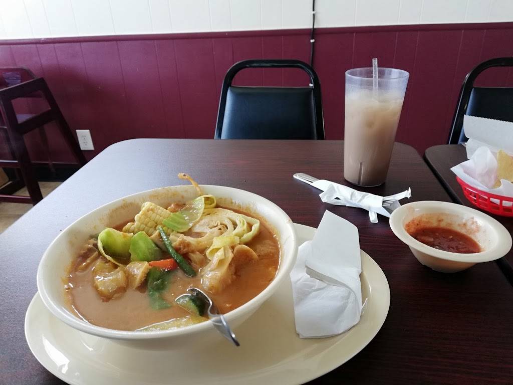 Yoly’s Taqueria & Pupuseria | restaurant | 17760 Adelanto Rd, Adelanto, CA 92301, USA | 4422491985 OR +1 442-249-1985