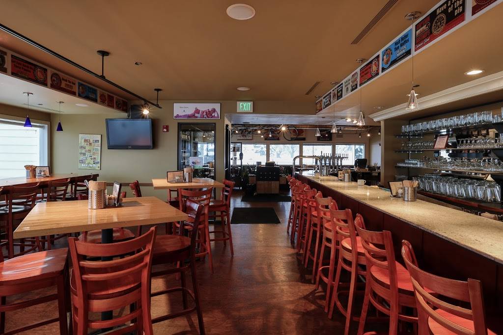 Squatters Roadhouse Grill | restaurant | 1900 Park Ave, Park City, UT 84098, USA | 4356499868 OR +1 435-649-9868