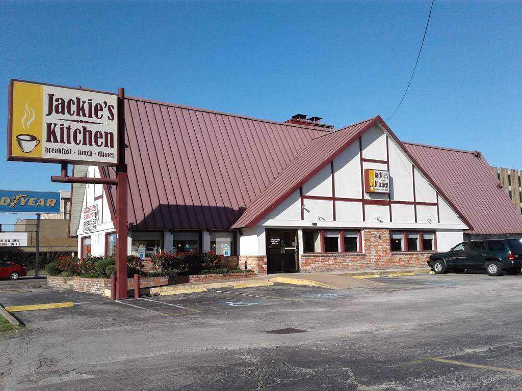 Jackies Kitchen | restaurant | 2210 Mangum Rd, Houston, TX 77092, USA | 7136811916 OR +1 713-681-1916