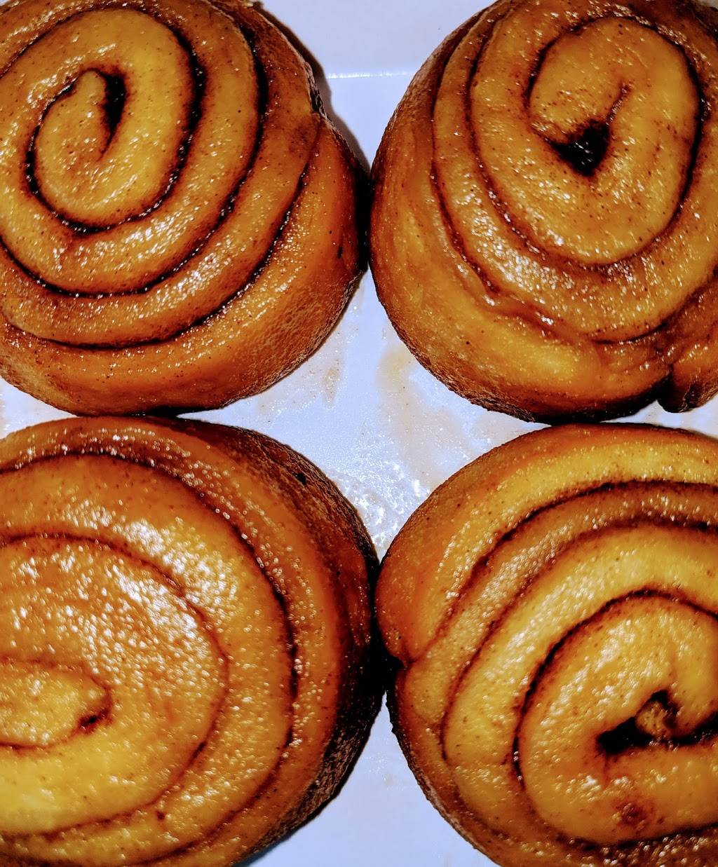 Eatn Park | restaurant | 111 W Byers Ave, New Stanton, PA 15672, USA | 7249251060 OR +1 724-925-1060