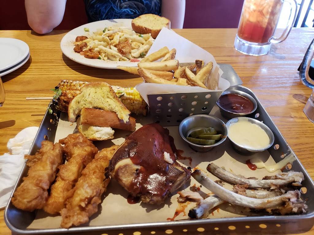 Chilis Grill & Bar | restaurant | 5637 Brainerd Rd, Chattanooga, TN 37411, USA | 4238550376 OR +1 423-855-0376