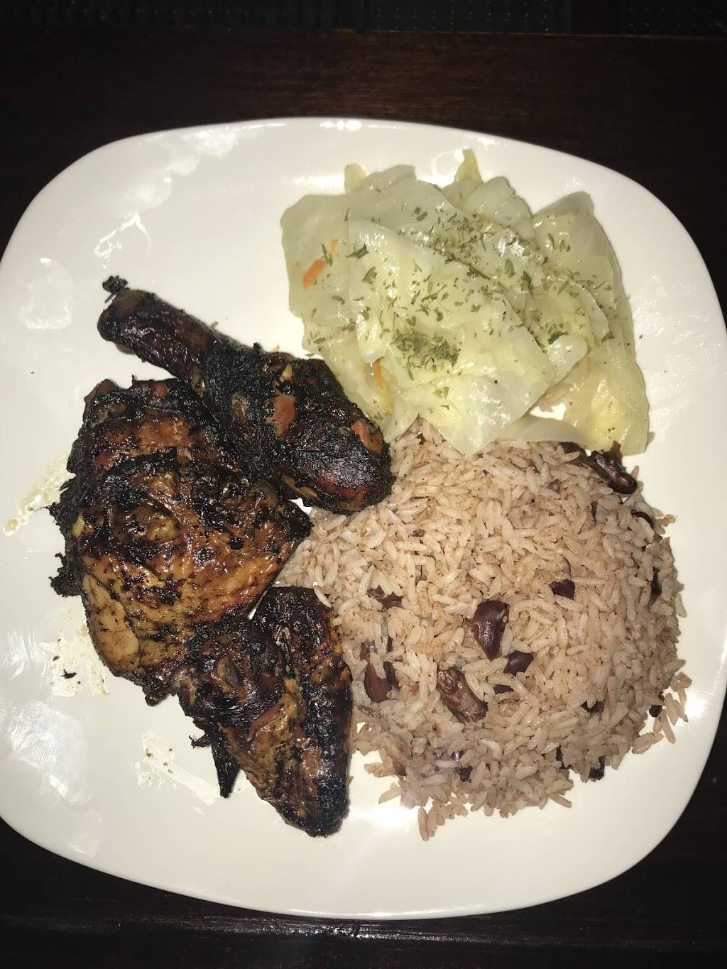 Caribbean Vybz Bar & Grille | restaurant | 7114 St Clair Ave, Cleveland, OH 44103, USA | 2168628878 OR +1 216-862-8878