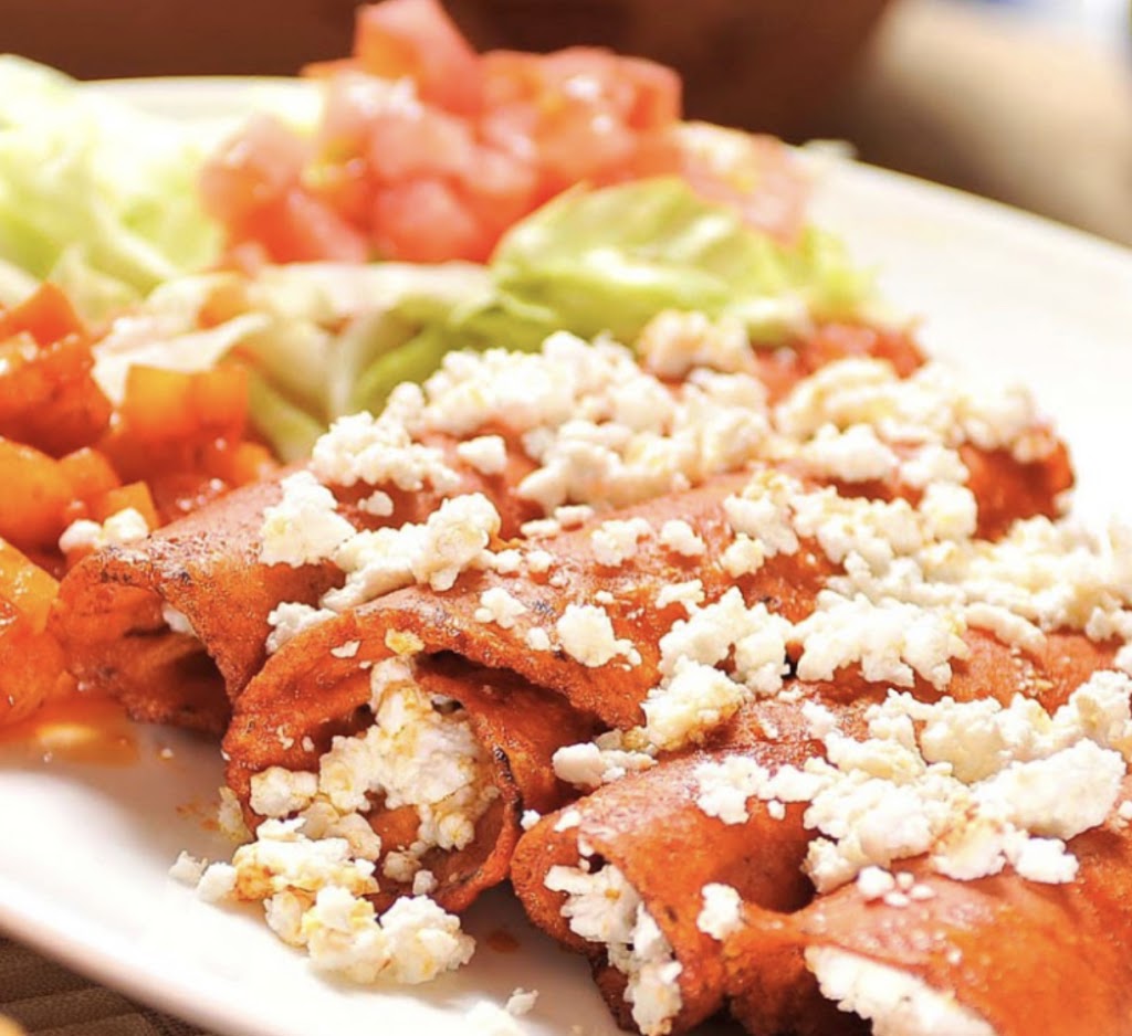 Mar y Tierra | restaurant | 11211 Almeda Genoa Rd, Houston, TX 77034, USA | 7135307878 OR +1 713-530-7878