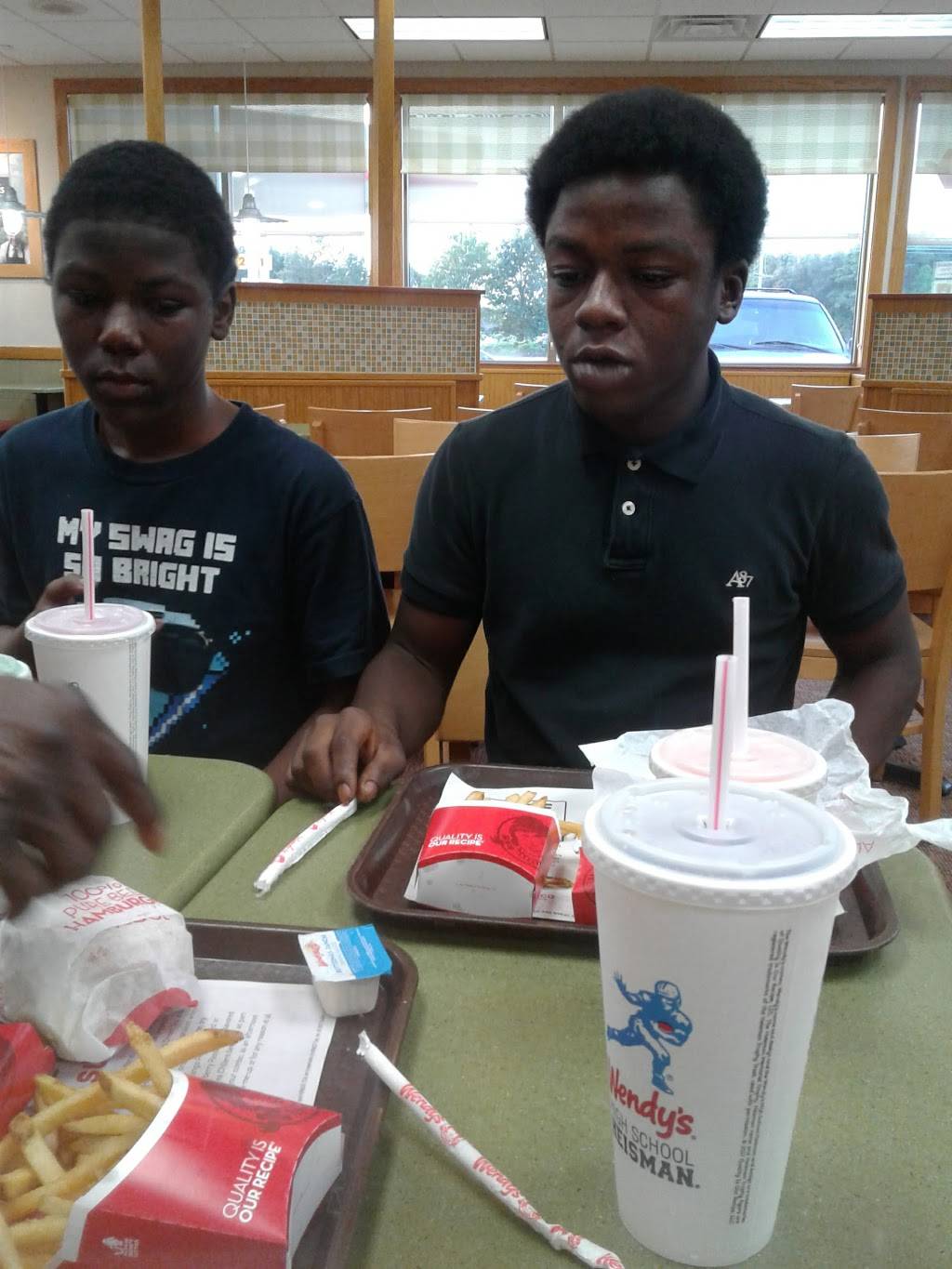 Wendys | restaurant | 12832 US-61 N, Robinsonville, MS 38664, USA | 6623637663 OR +1 662-363-7663