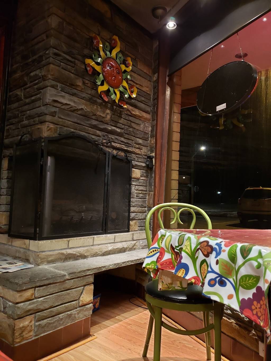 Papis Tacos (Cranston) | restaurant | 342 Budlong Rd, Cranston, RI 02920, USA | 4013831720 OR +1 401-383-1720