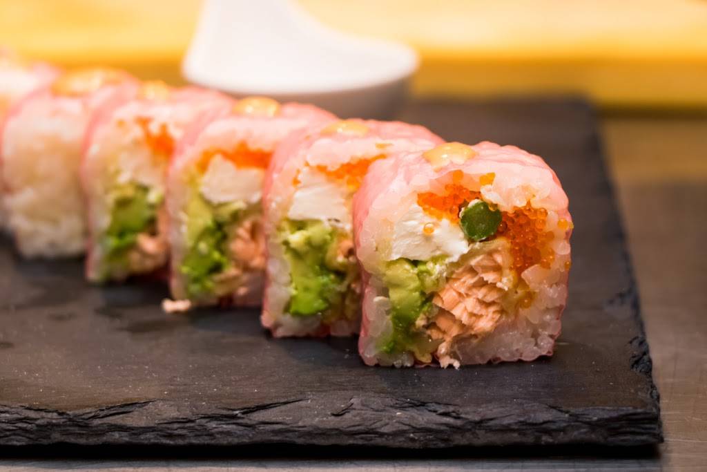 Moko Japanese Cuisine | restaurant | 674 E Broadway, Boston, MA 02127, USA | 6177524601 OR +1 617-752-4601