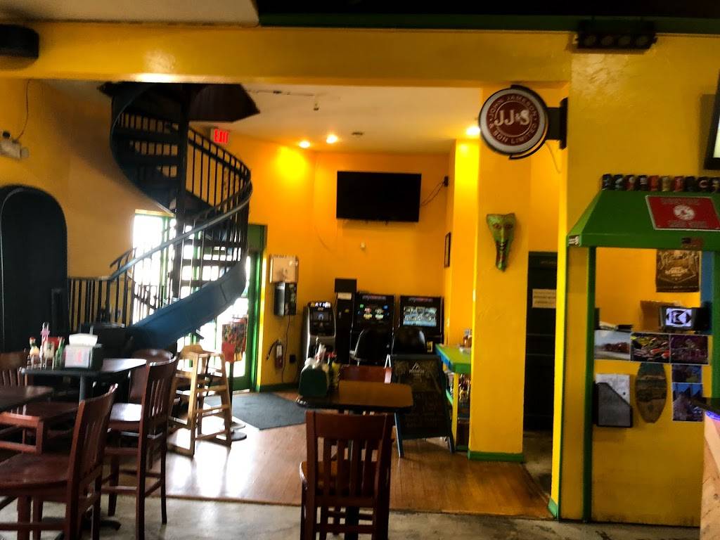 Pineapple Point | restaurant | 142 N Atlantic Ave, Cocoa Beach, FL 32931, USA | 3216134859 OR +1 321-613-4859