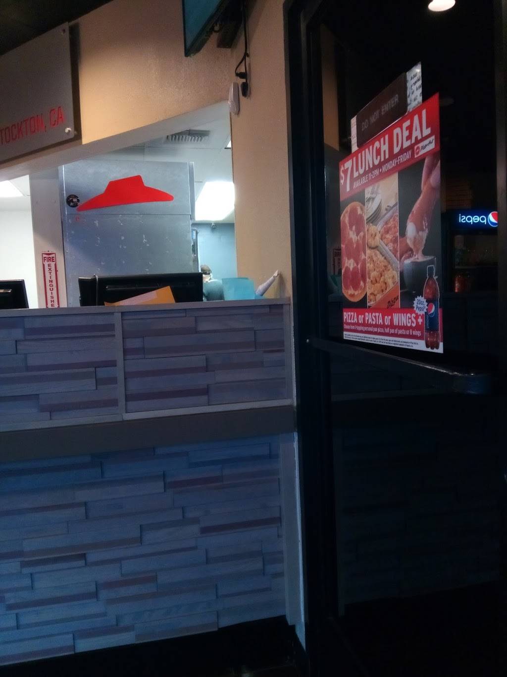 Pizza Hut | restaurant | 7860 West Ln Suite B3, Stockton, CA 95210, USA | 2094775191 OR +1 209-477-5191