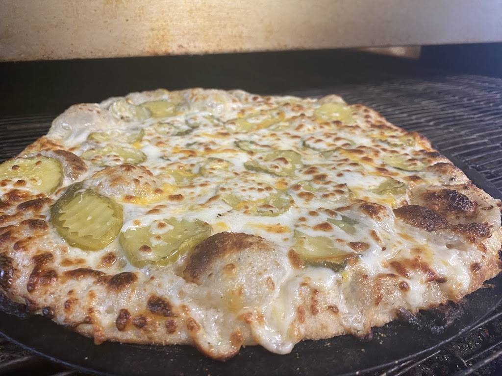 Legends & Lore Pizzeria | restaurant | 119 Pedigo Rd, Madisonville, TN 37354, USA | 4234424646 OR +1 423-442-4646