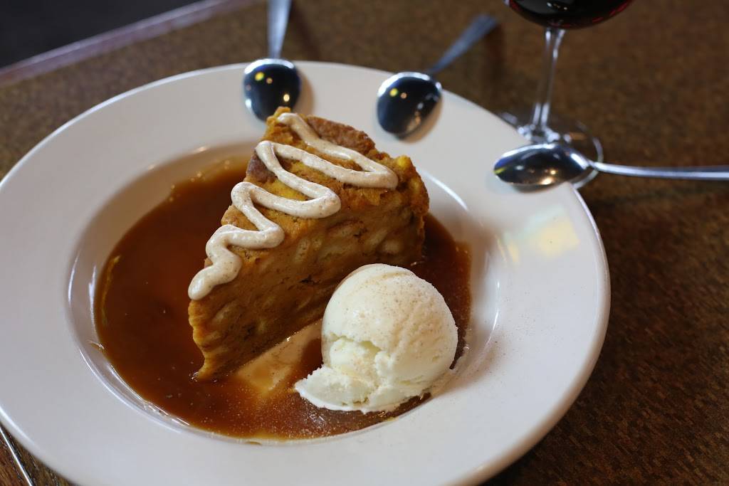 The Brass Rail | restaurant | 4601 State Hwy K, OFallon, MO 63368, USA | 6363291349 OR +1 636-329-1349