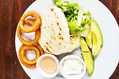 GuilloS Bistro Bar Saint-Hyacinthe | restaurant | 1360 Rue Calixa-Lavallée, Saint-Hyacinthe, QC J2S 3E8, Canada | 4385219764 OR +1 438-521-9764