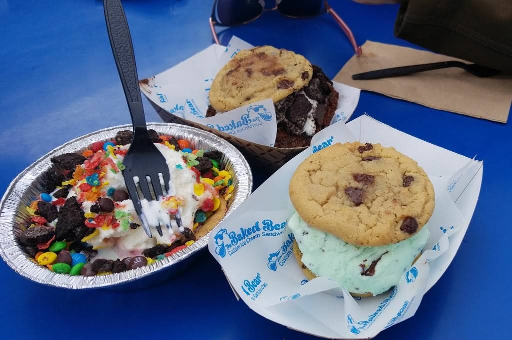 The Baked Bear - Ice Cream and Cookie Sandwiches | bakery | 2824 Jones St, San Francisco, CA 94133, USA | 4159932327 OR +1 415-993-2327
