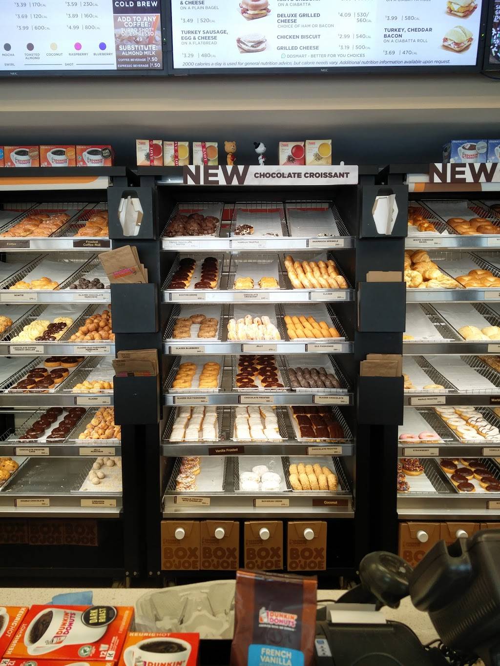 Dunkin Donuts | cafe | 749 W 31st St, Chicago, IL 60616, USA | 3125679212 OR +1 312-567-9212