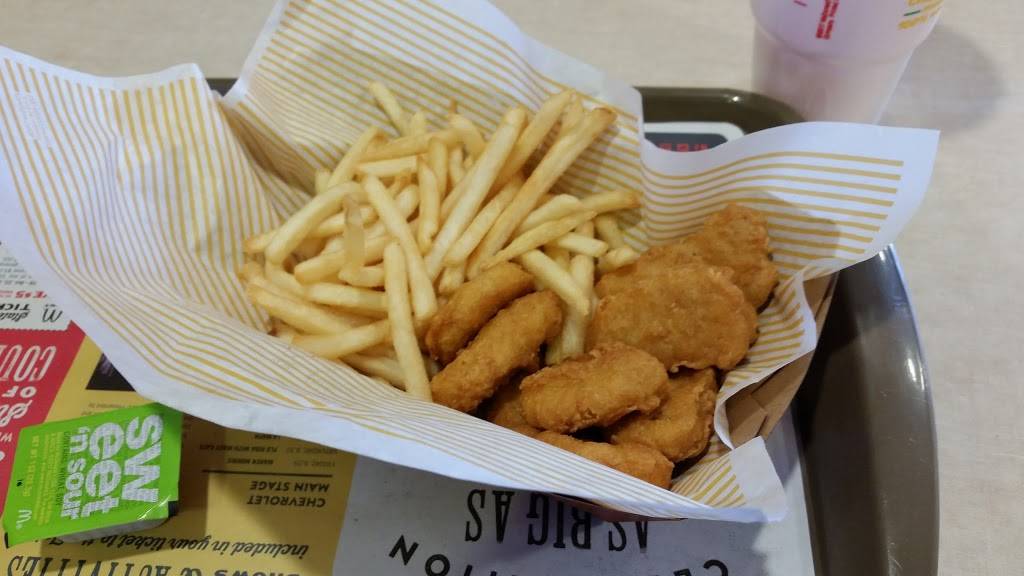 McDonalds | cafe | 306 W University Dr, Denton, TX 76201, USA | 9403873624 OR +1 940-387-3624