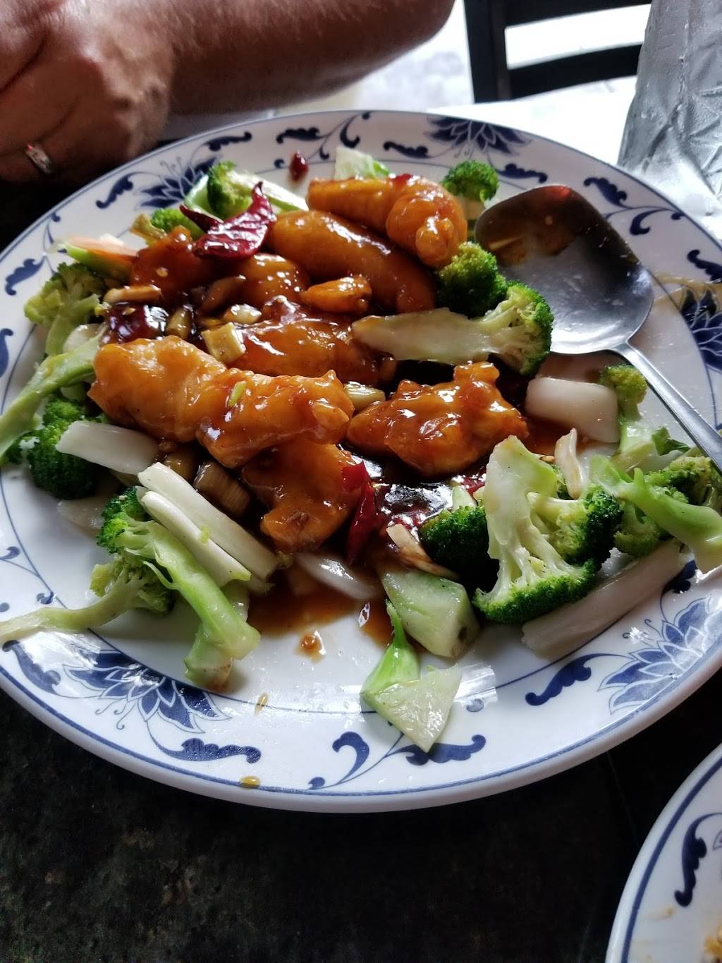 Hunan Cafe | restaurant | 7986 Sunset Blvd, Los Angeles, CA 90046, USA | 3238221208 OR +1 323-822-1208