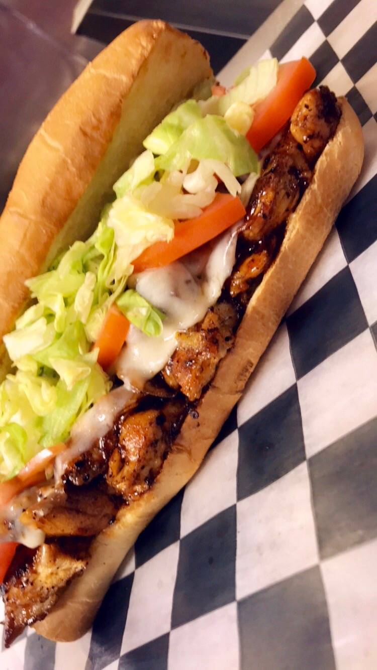 Champs Pizza | restaurant | 45630 Falke Plaza #190, Sterling, VA 20166, USA | 7034291110 OR +1 703-429-1110