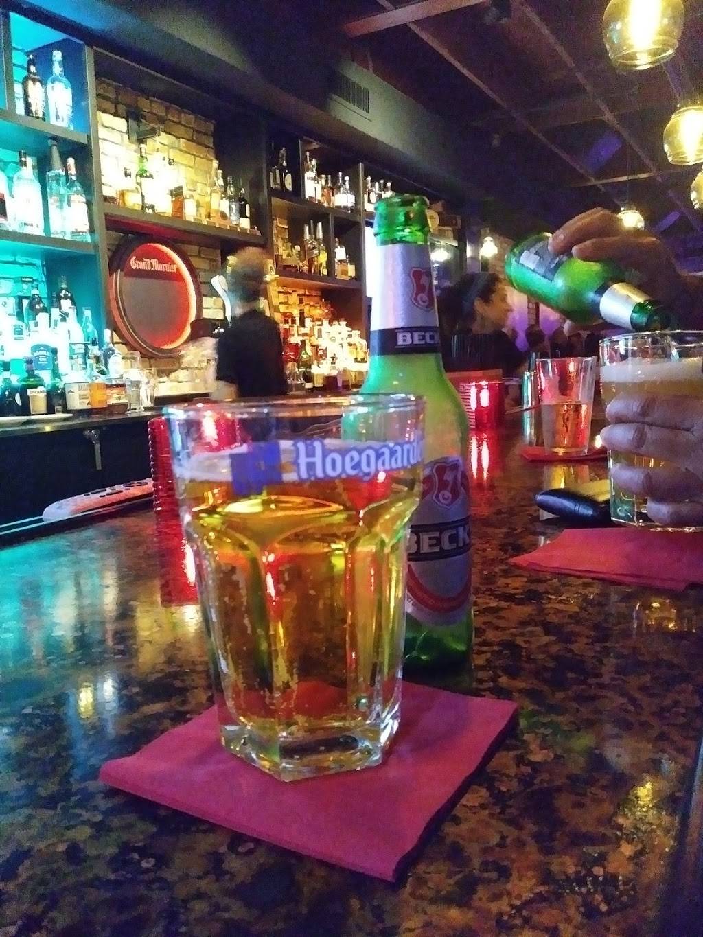 Barrel Room | restaurant | 2214 Bay St, Fort Myers, FL 33901, USA | 2393332225 OR +1 239-333-2225