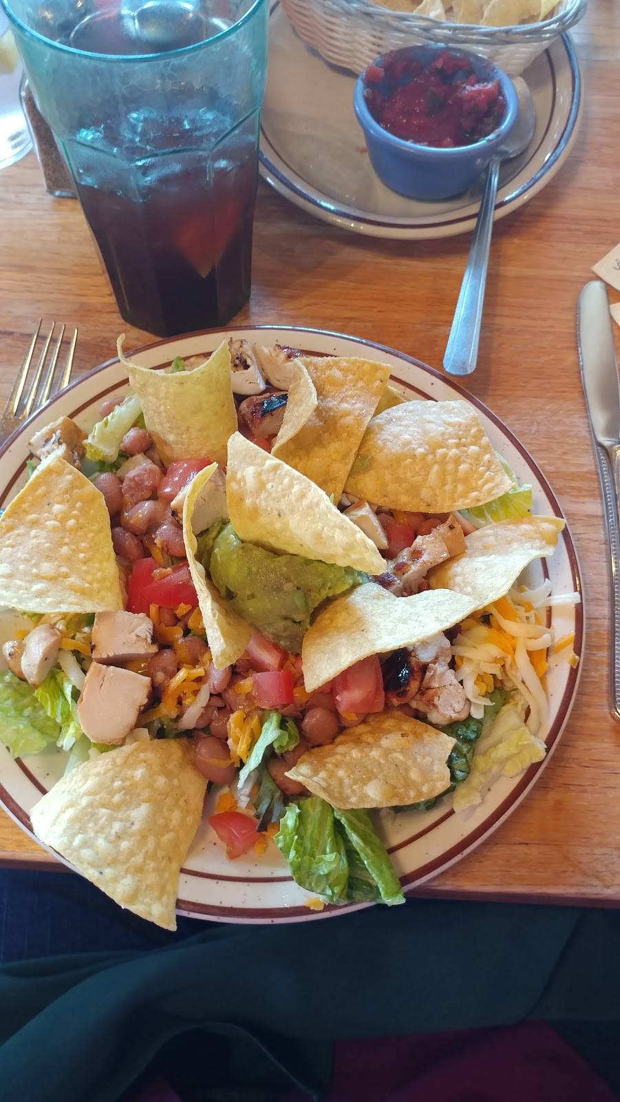 Petes Cafe | cafe | 105 N 1st St, Belen, NM 87002, USA | 5058644811 OR +1 505-864-4811