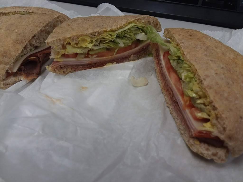 Steamboat Super Sandwiches | meal takeaway | 812 Broad St, Chattanooga, TN 37402, USA | 4237568388 OR +1 423-756-8388