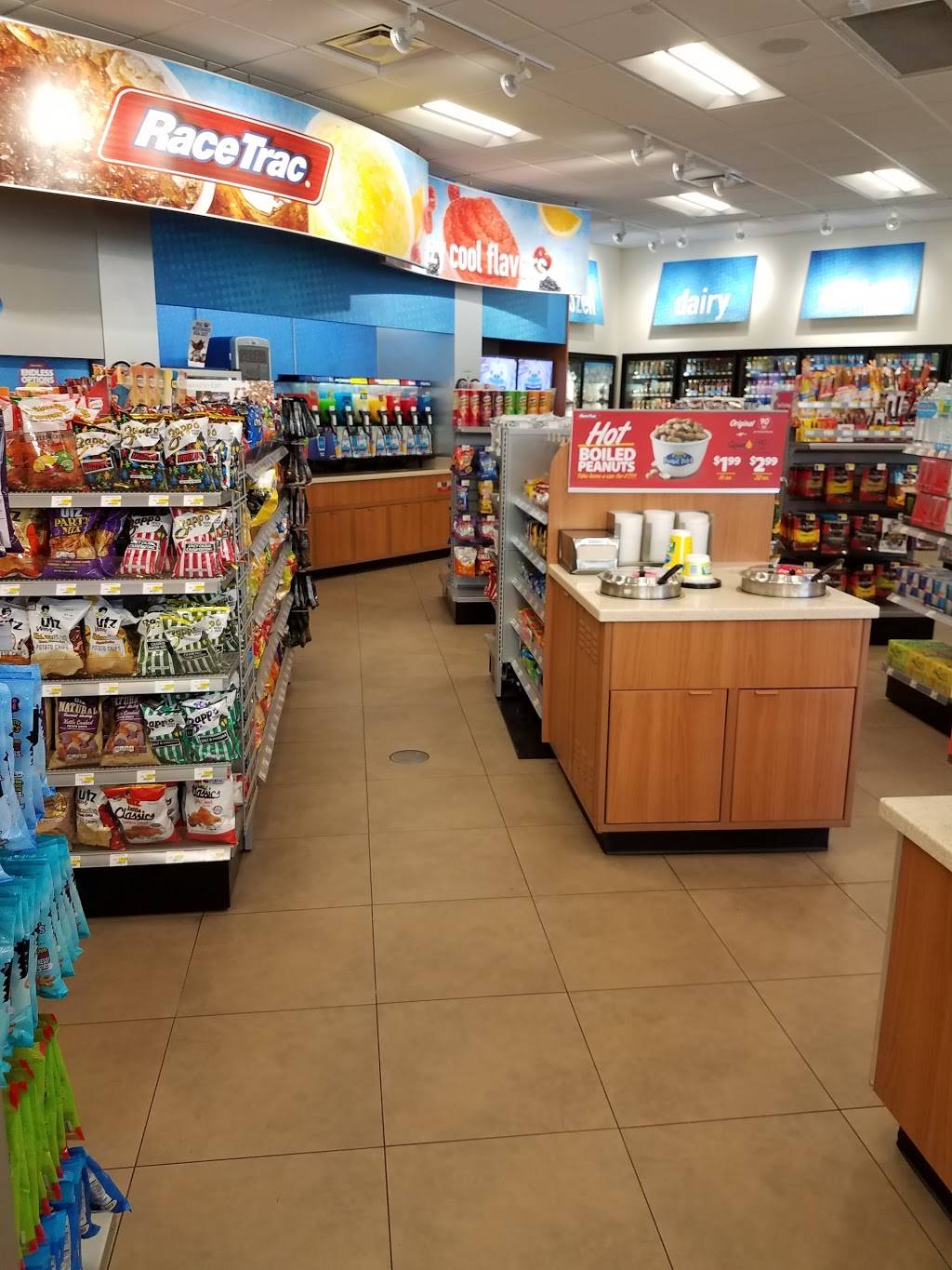RaceTrac | bakery | 3010 NE Pine Island Rd, Cape Coral, FL 33909, USA | 2399951110 OR +1 239-995-1110