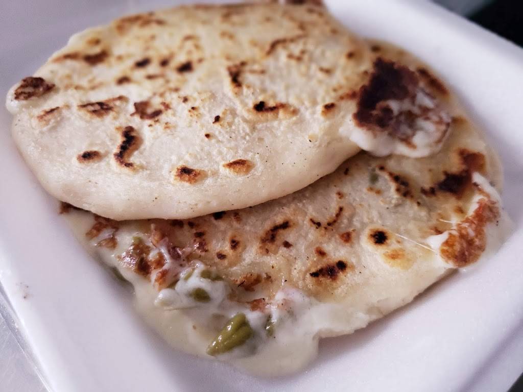 Taqueria Y Pupuseria El Buen Paladar | restaurant | 11937 FM1957, San Antonio, TX 78253, USA | 2107246475 OR +1 210-724-6475