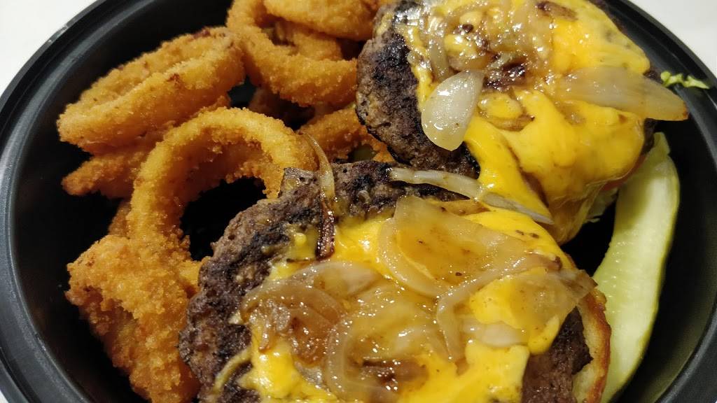 Burger Theory | restaurant | 100 Britannia Rd E, Mississauga, ON L4Z 2G1, Canada | 90589057005010 OR +1 905-890-5700 ext. 5010