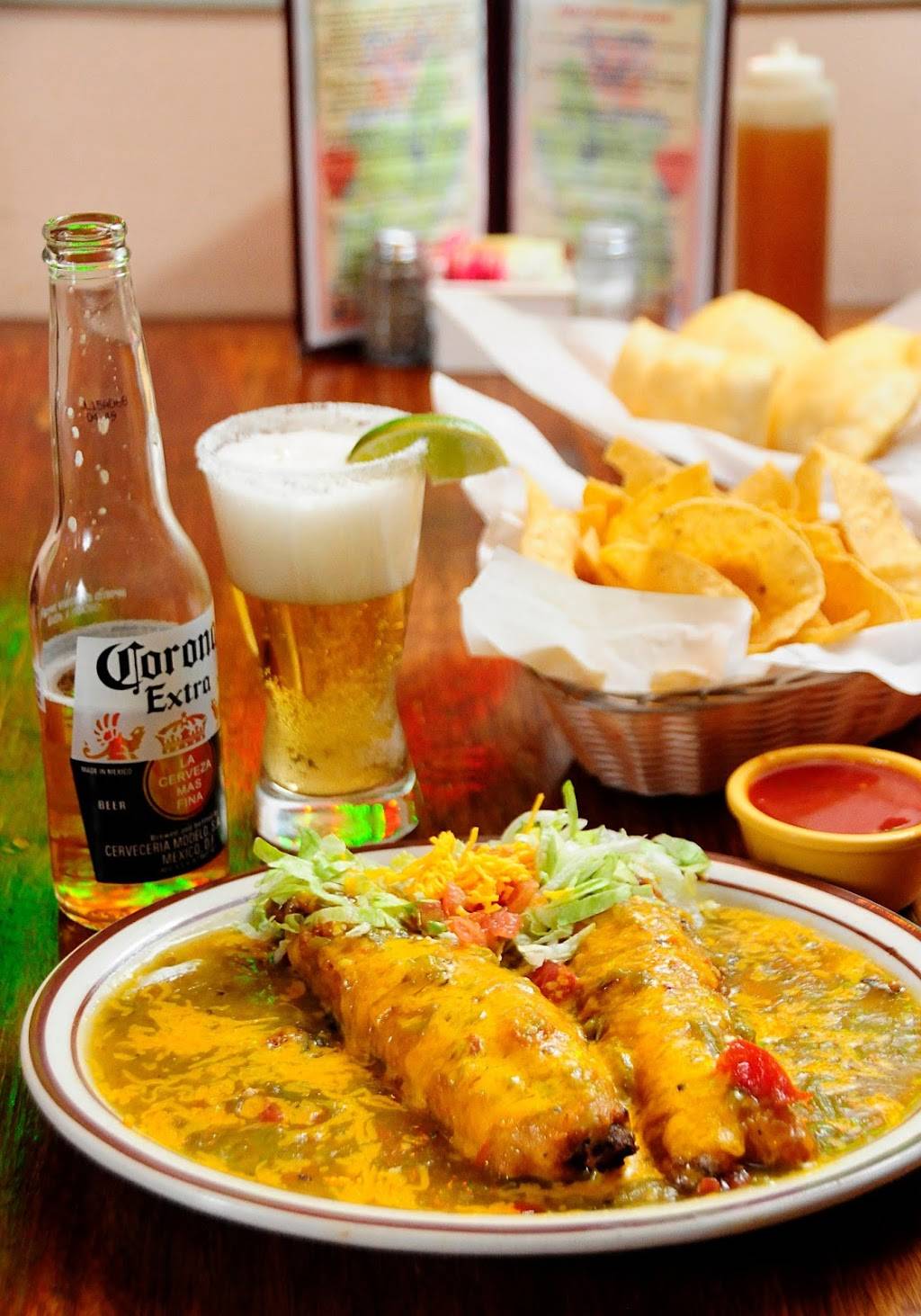 Papa Felipes Mexican Restaurant | restaurant | 9800 Menaul Blvd and, Eubank Blvd NE, Albuquerque, NM 87112, USA | 5052928877 OR +1 505-292-8877