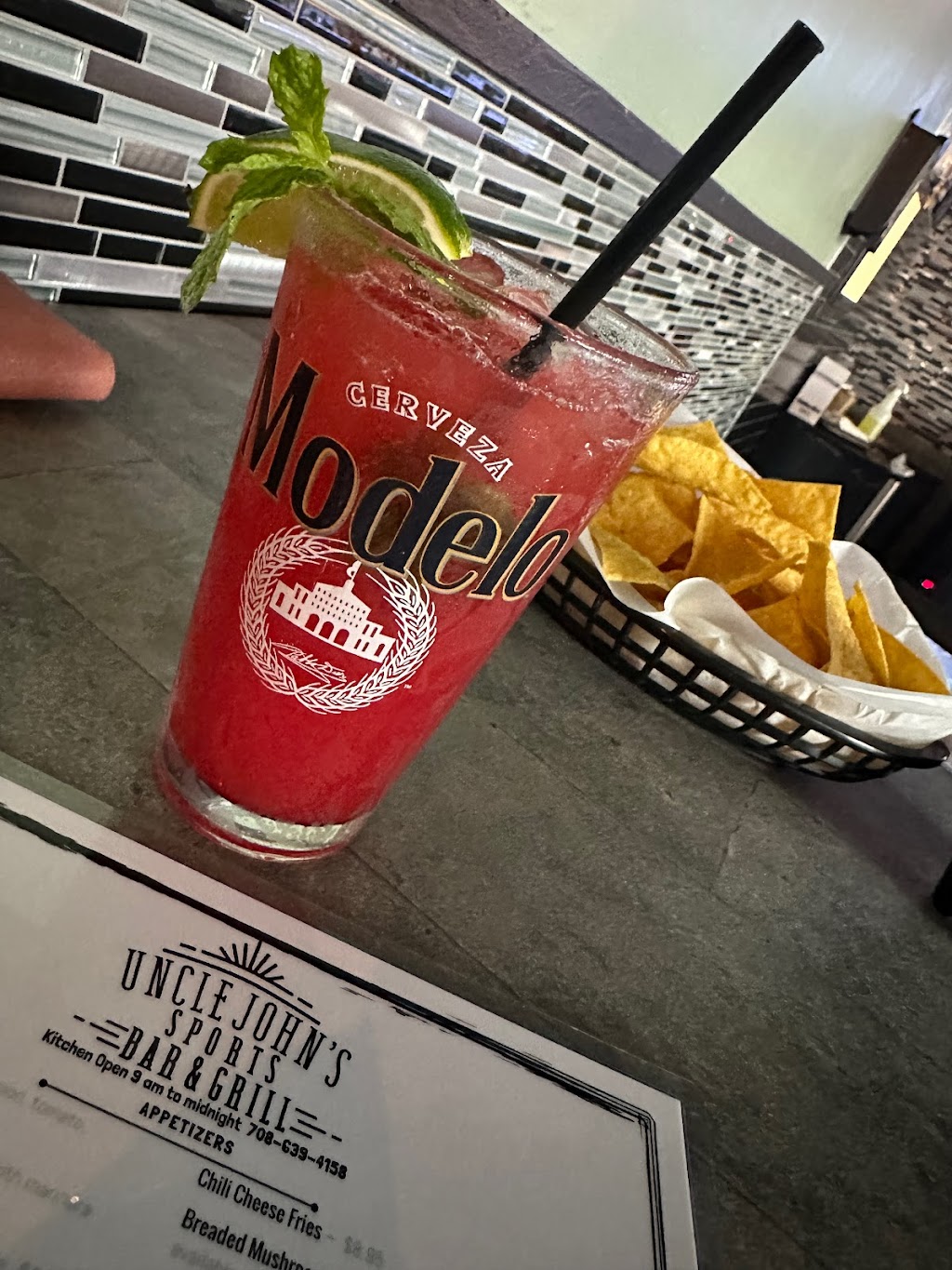 Uncle Johns Sports Bar & Grill | restaurant | 6542 Joliet Rd, Countryside, IL 60525, USA | 7086394158 OR +1 708-639-4158