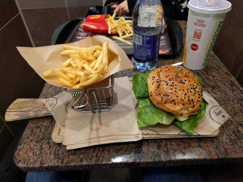 McDonalds | cafe | 120A QC-235, Ange-Gardien, QC J0E 1E0, Canada | 4502935353 OR +1 450-293-5353