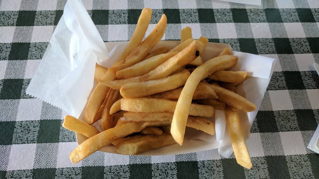 Guss World Famous Fried Chicken | restaurant | 35505 Ford Rd, Westland, MI 48185, USA | 7347286170 OR +1 734-728-6170