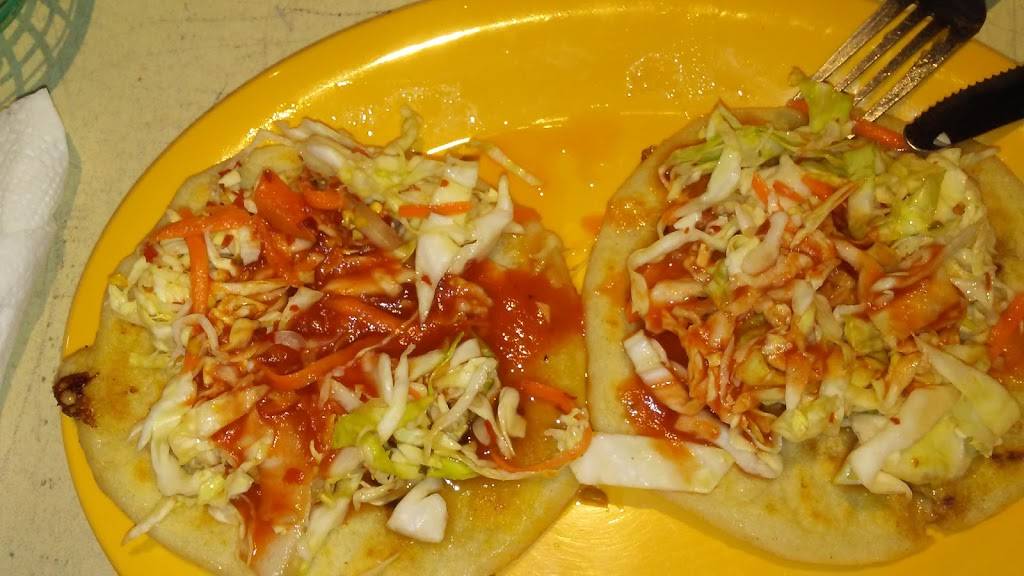 La Pupusa Loca | restaurant | 4316 W Thomas Rd, Phoenix, AZ 85031, USA | 6023528358 OR +1 602-352-8358