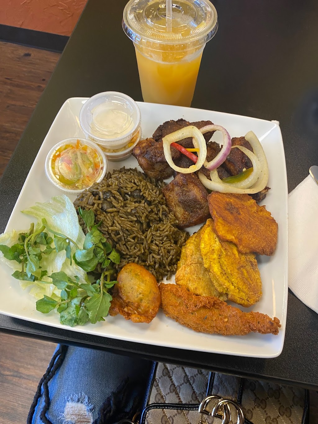 Haitian-Style Cuisine | meal takeaway | 118 N Broad St, Albertville, AL 35950, USA | 2566600312 OR +1 256-660-0312