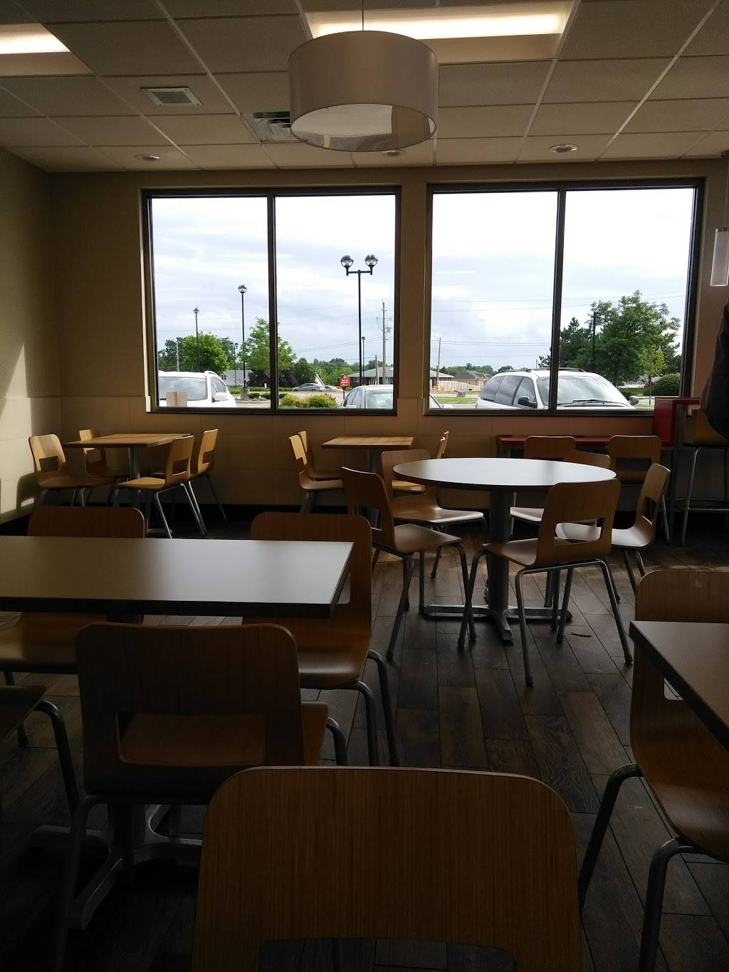 Wendys | restaurant | 225 Franklin Blvd, Cambridge, ON N1R 8H3, Canada | 5197401287 OR +1 519-740-1287