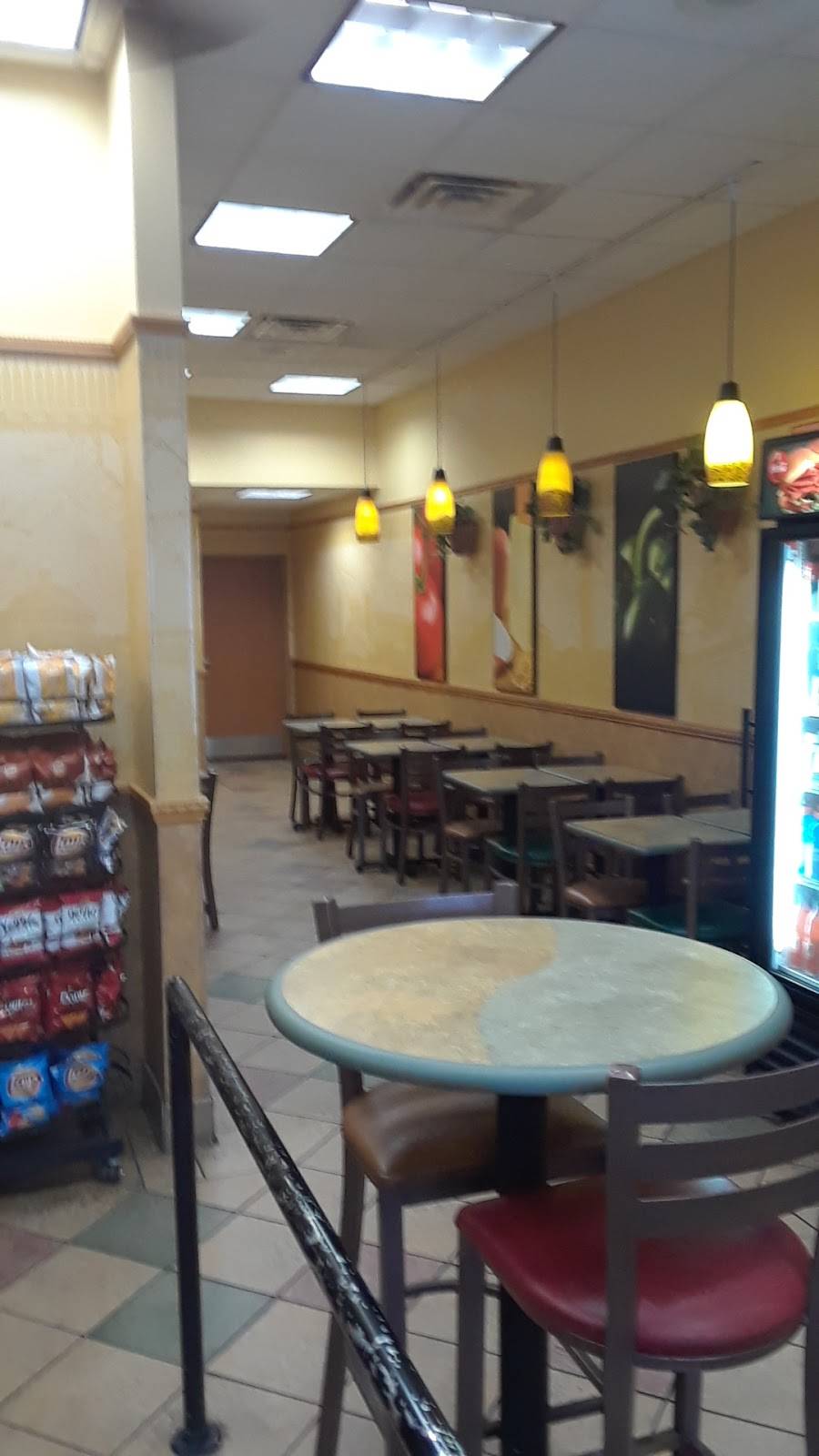 Subway | restaurant | 2513 West Hillsborough Ave Unit 101 Armenia-Hillsborough Junction, Tampa, FL 33614, USA | 8138728200 OR +1 813-872-8200