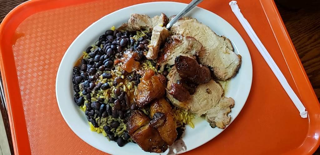 Leahs Cafe | restaurant | 6203 E Hillsborough Ave, Tampa, FL 33610, USA | 8136630073 OR +1 813-663-0073