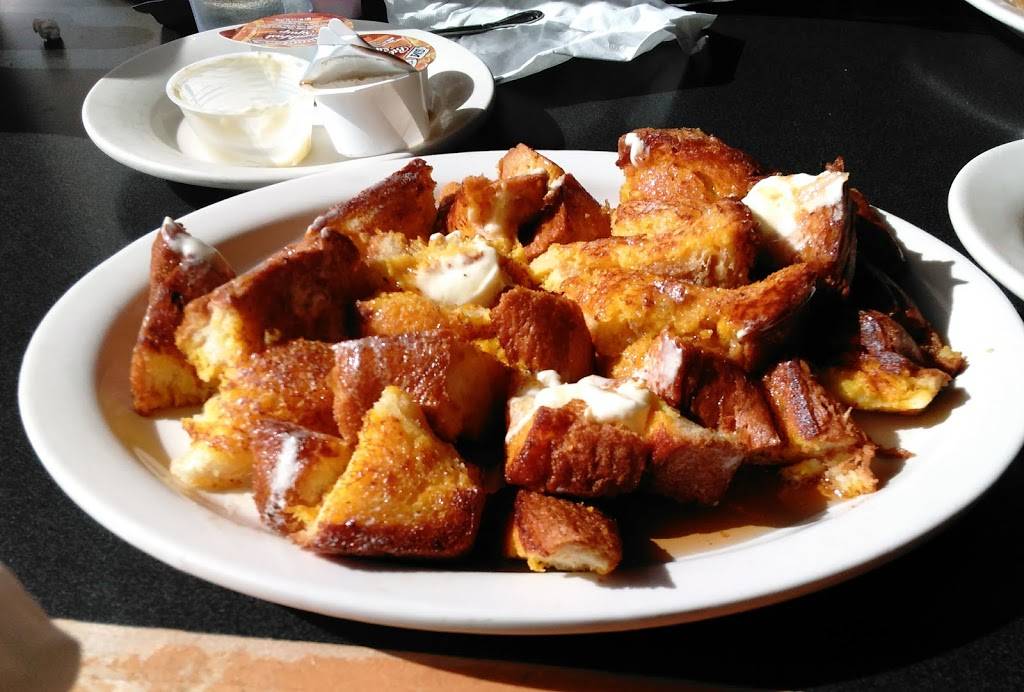 Country Club Diner | restaurant | 1717 Cottman Ave, Philadelphia, PA 19111, USA | 2157220500 OR +1 215-722-0500