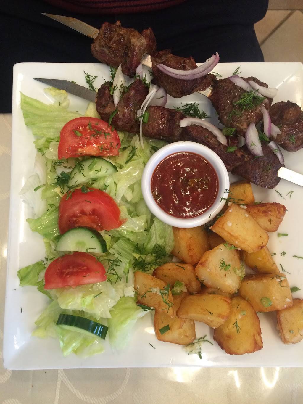 Caspi Restaurant | restaurant | 2727 Steeles Ave W, North York, ON M3J 3G9, Canada | 4166612788 OR +1 416-661-2788